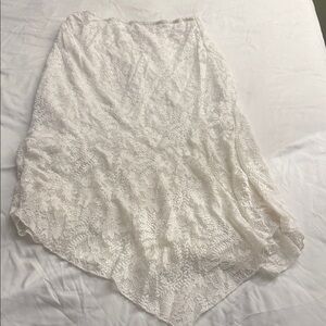 Madden Girl White Lace Asymmetrical Hem Skirt